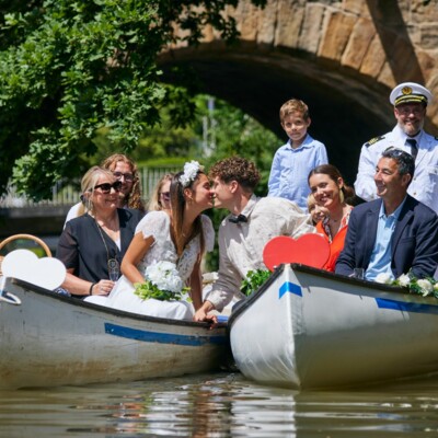 Bootstouren für Hochzeitspaare und ihre Gäste - bis 20 Personen dürfen mitfahren